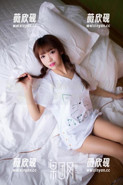 GIRLT果团网 - 随意但不随便，周妍希的居家写真，一张照片就是一种态度