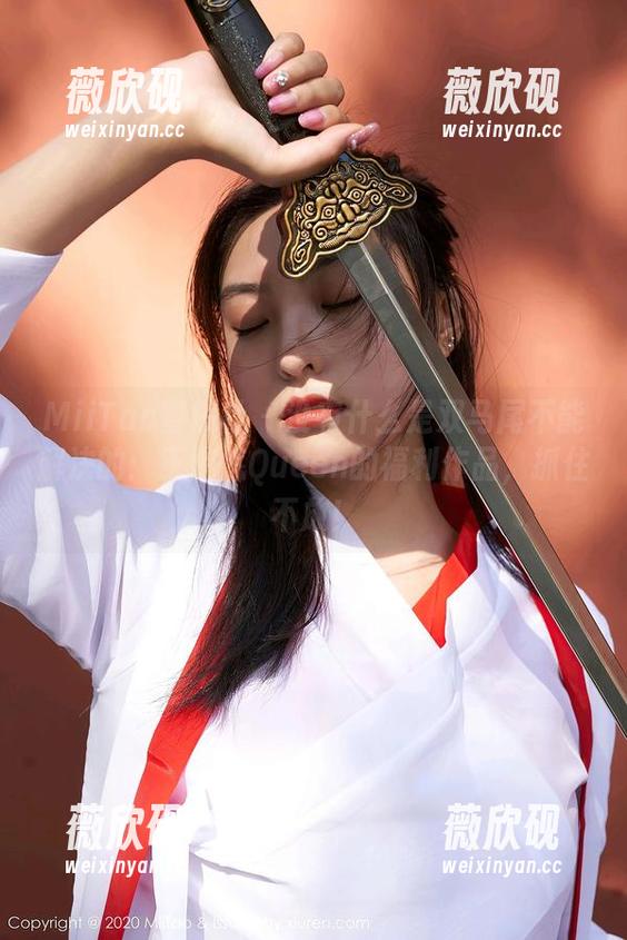MiiTao蜜桃社 - 没有什么是双马尾不能解决的：王婉悠Queen的福利作品，抓住不放！