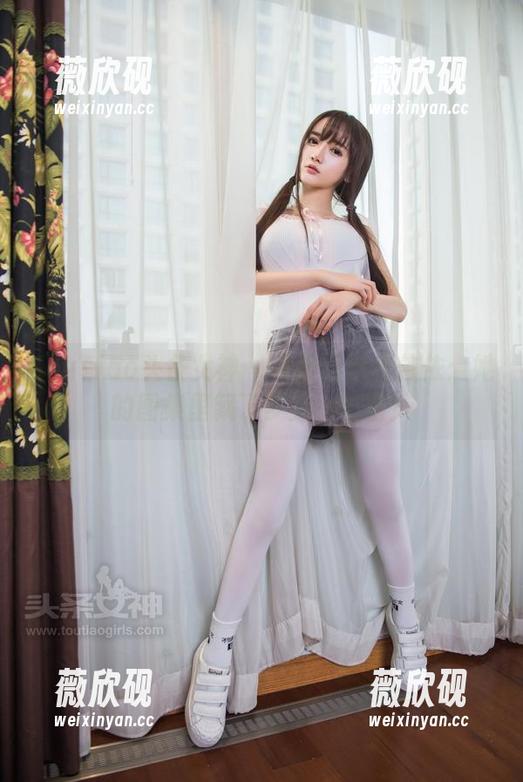 TouTiao头条女神 - 高跟鞋与林依依：她的图集里藏了多少小秘密？