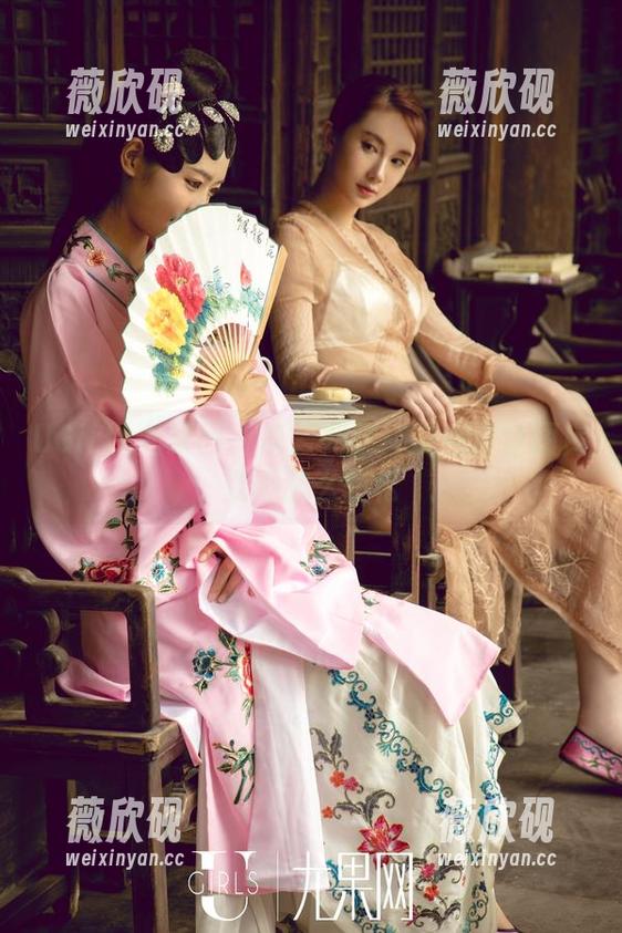 UGirls尤果网 - 真爱网袜：艾霓莎让图库变得那么轻松
