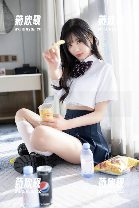 Xiuren秀人网-FoxYini孟狐狸 Xiuren秀人网 - FoxYini孟狐狸的吊带全集上线:每张都能引发一阵八卦