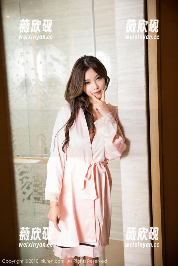 Xiuren秀人网 - MOON嘉依的少女画像：一组原图，或许能让你更懂“少女”两个字的意义。
