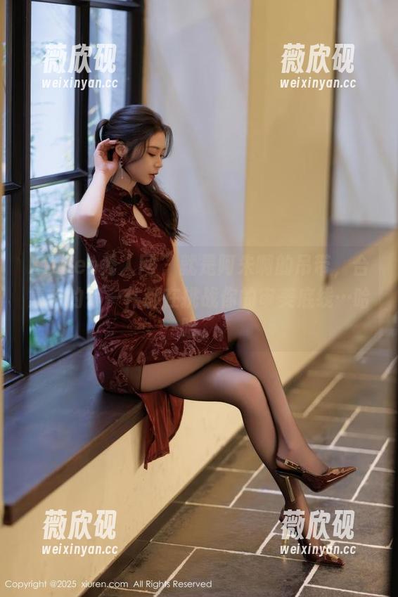 Xiuren秀人网-就是阿朱啊 Xiuren秀人网 - 就是阿朱啊的吊带,合集中的每一件都在挑战你的审美底线…哈哈。