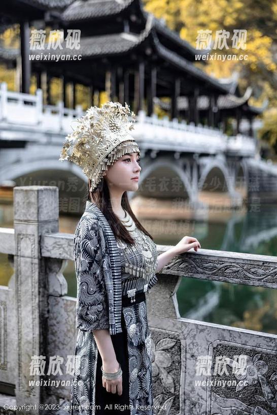 Xiuren秀人网 - 一张毛衣穿出多少属于燕甘甘的美图？分享那么多，我的观后感就是想把整个衣柜都换掉！