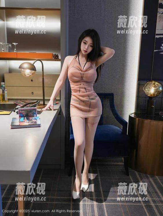 Xiuren秀人网 - 关于陈思琪那条红裙：她的套图看完了，心里却还在回味