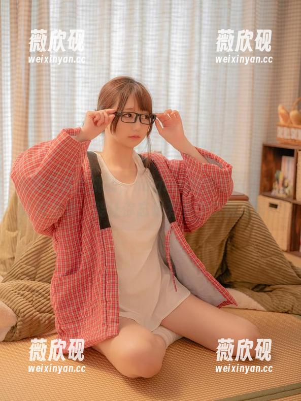 私房写真大挑战，nagisa魔物喵2025年订阅合集，能让你忘记有多少次想捏猫！