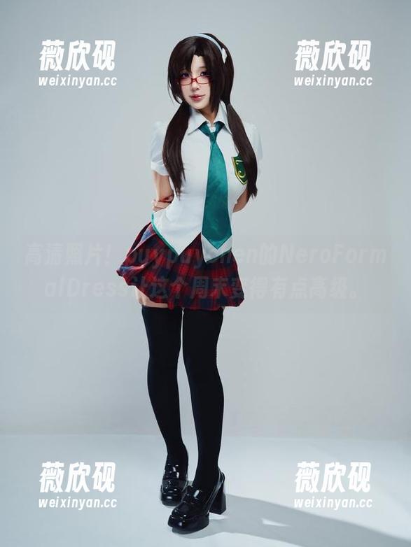 puypuychen 高清照片!puypuychen的NeroFormalDress让这个周末变得有点高级。
