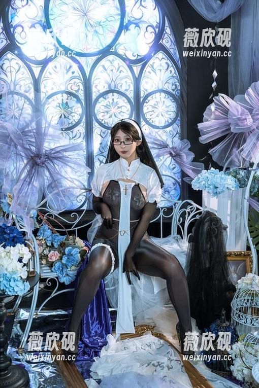 云溪溪与她的狗狗写真，轻松肆意的校园牌