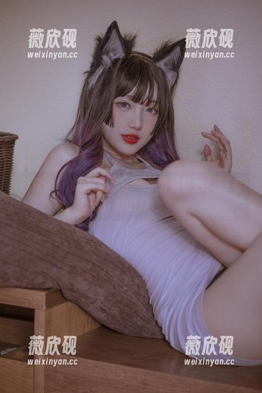 刺青Poi的婚纱作品：不止是白色！还有一些别的颜色？