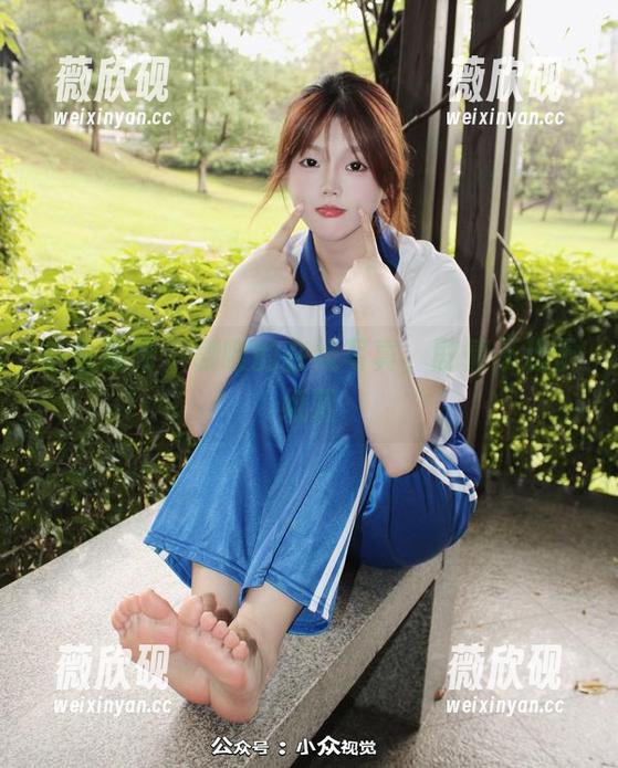 小众视觉 - 嘤嘤的在线写真，剧情不止于纸面