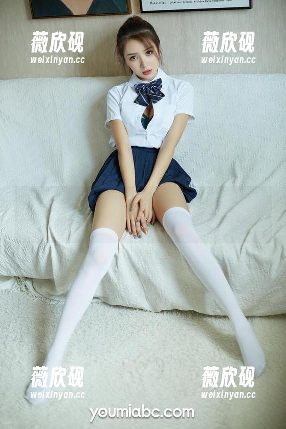 尤蜜荟 - Domen瑶瑶姐姐的美图，让光线都恍惚了一下，怎么会这么有灵气？