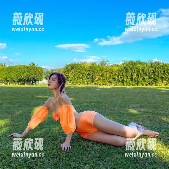 微密圈 - 又是一波震撼，就是阿朱啊姐姐最新套图，靠，心脏快受不了脉动的文艺气息了。