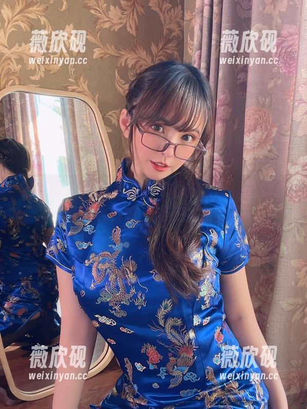 微密圈 - 张思允的丝袜私拍原图，给我点惊喜也行吧，现在脑袋乱了