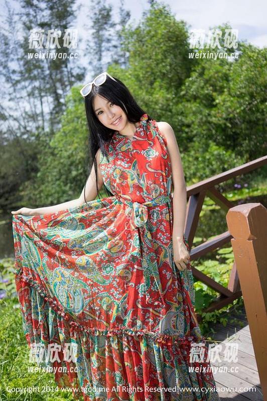 推女神-王婉悠 推女神 - 穿对高跟鞋的王婉悠全套,就能一键下载自信加成!