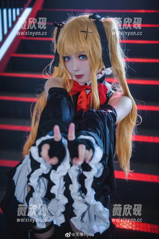 无筝ryou 少女不语,无筝ryou却给了整套图片的沉默怒吼!