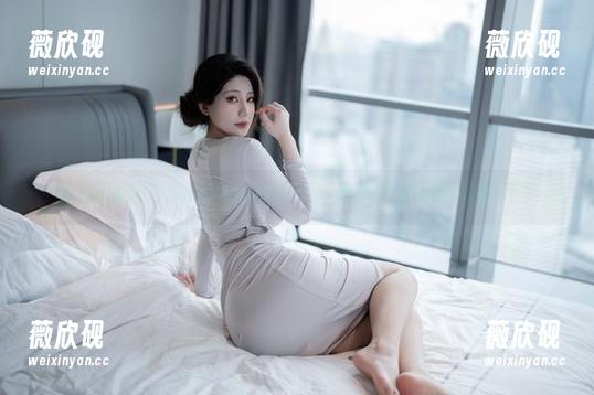 星澜想来杯珍珠奶茶的长腿图片：是不是该让我沉迷一下？