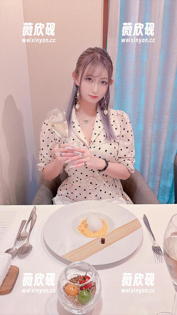 月城委员会 黑暗修女套图在此,月城委员会又有新鲜货尝尝!