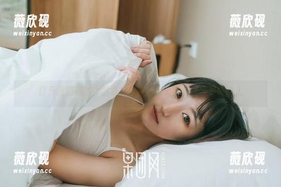 果团网 打开果团网的作品集,窄腰翘臀如同新鲜水果般诱人