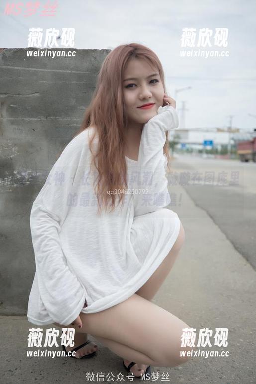 梦丝女神 - 长筒袜的风潮，璇璇在图库里的最新力作，来瞧瞧！