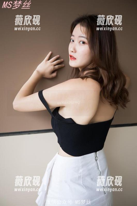 梦丝女神 - 向莹仙女学习！这只PINK私拍美图，含蓄又撩人啊。