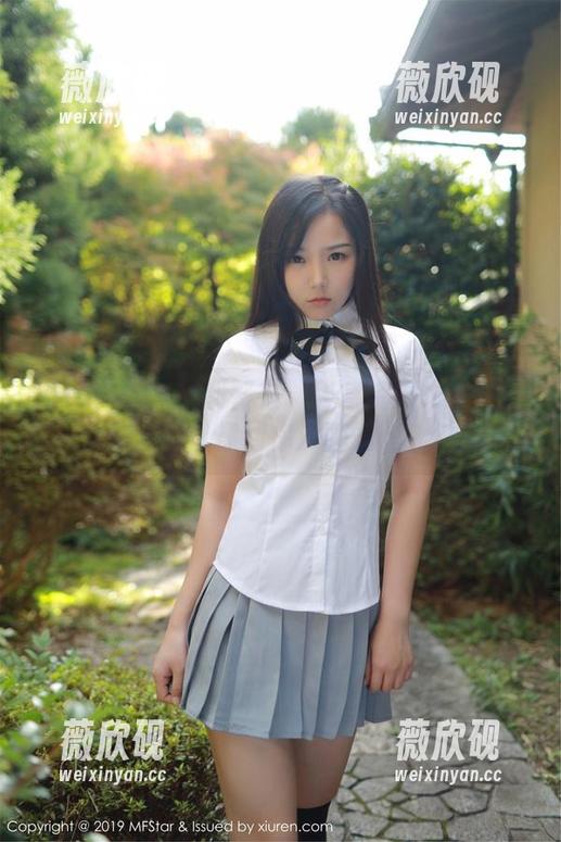 模范学院 - 福利警报：甜筒晓彤的连体衣，撩到你没脾气