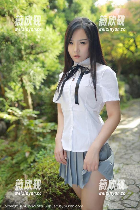 模范学院 - 套图不分家，私拍不分人！诗诗kiki的双人组合让我差点噗嗤一声！