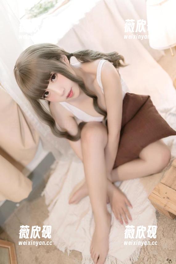 全景揭晓：猫田圣奈奈的套装原图全集，哪一张才是你的最爱？