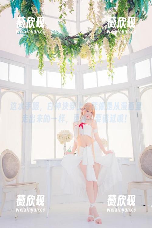 这水手服，白神泱穿上去就像是从漫画里走出来的一样，更新不要错过哦！