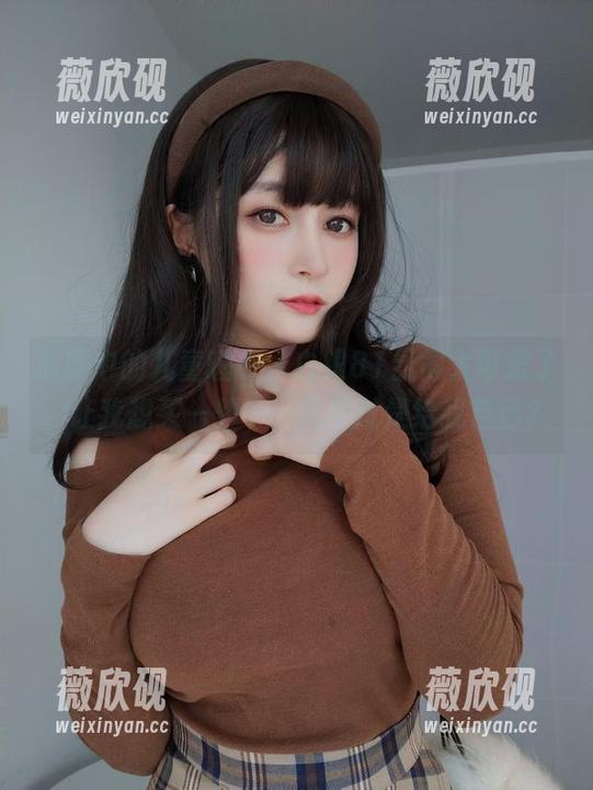 原图中的儿童睡衣，白银81显得太可爱了，让我想买一件……只不过是给我自己？