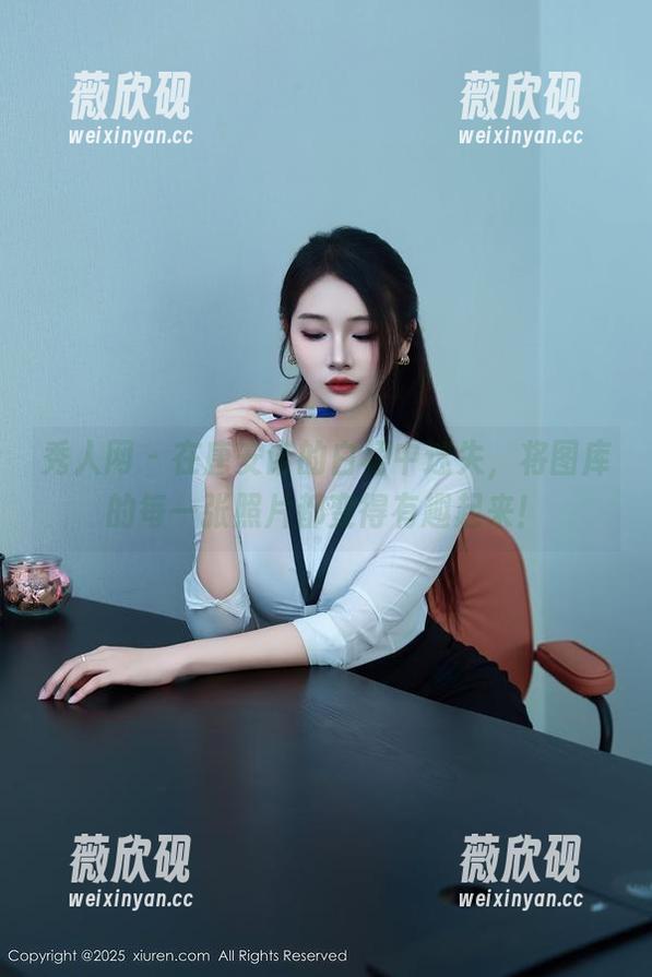 秀人网 - 在唐安诺的白裙中迷失，将图库的每一张照片都变得有趣起来！