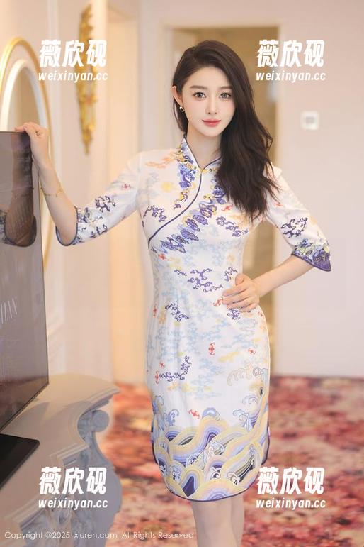 秀人网 - 扒一扒唐翩翩的校服写真，竟然是个未见过的资源宝库！