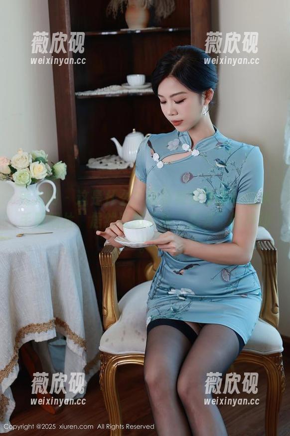 秀人网 - 这是什么？最新果果Nikki的水手服照片，居然让我有种“想要”的冲动。