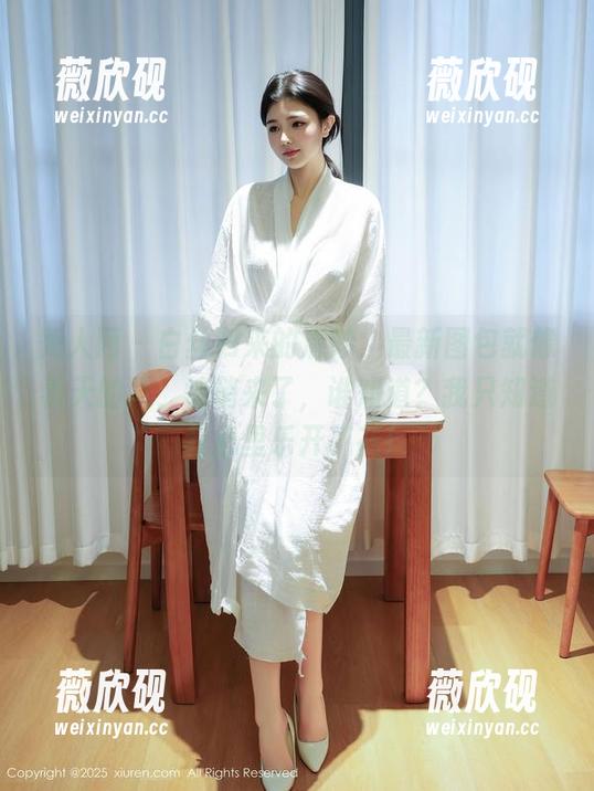 秀人网 - 白丝归来的清妙，最新图包就像春天的风，悄悄来了，谁知道？我只知道我心里乐开了花！