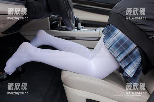 紧急企划 - 林书辞的修女写真：只差没穿上飞行员皮肤的大衣！
