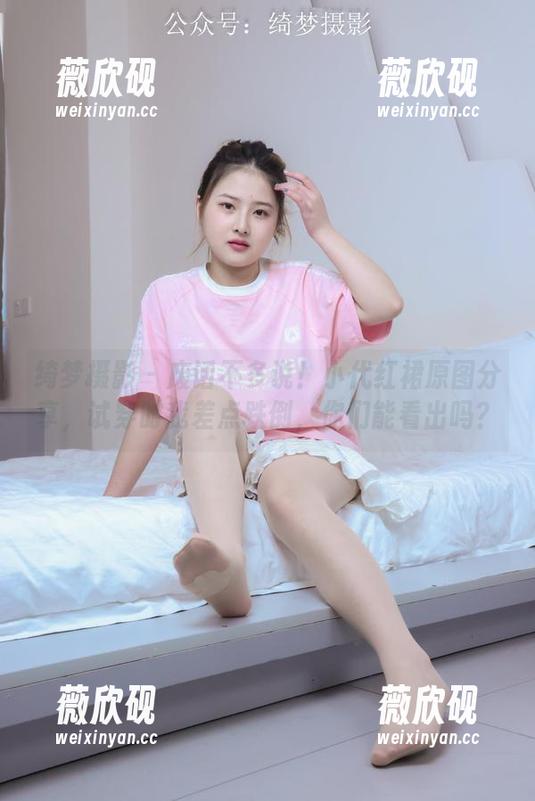 绮梦摄影-小代 绮梦摄影 - 废话不多说!小代红裙原图分享,试穿时我差点跌倒,你们能看出吗?
