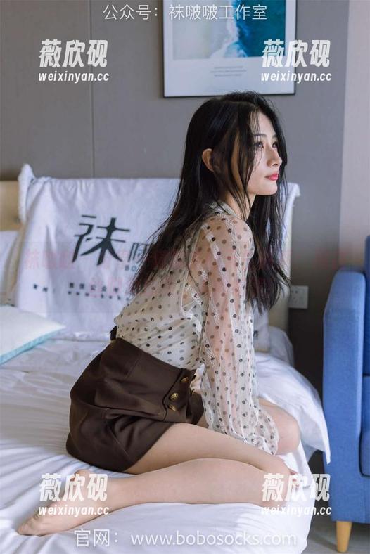 袜啵啵 - 分享一窥糯米的天生丽质：薄白丝脚尖加固，人间绝美！