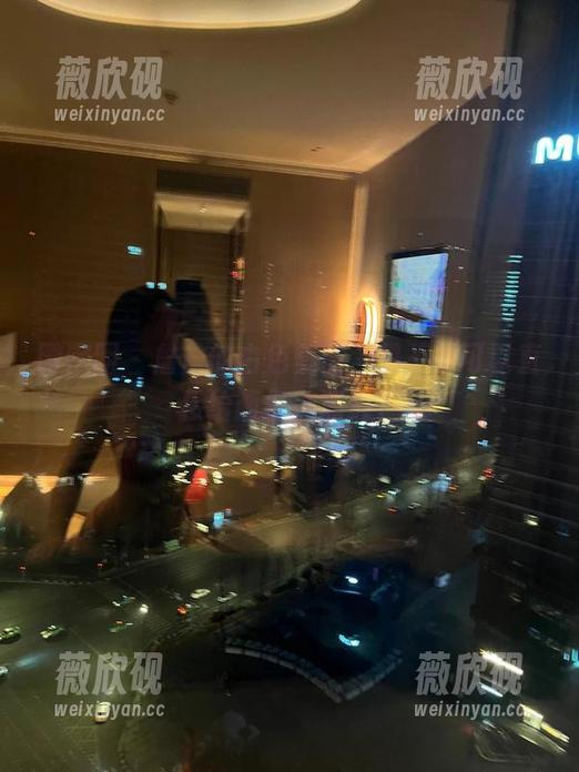 微密圈 - 詹詹的白色美图，是不是可以直接给画框挂墙边？