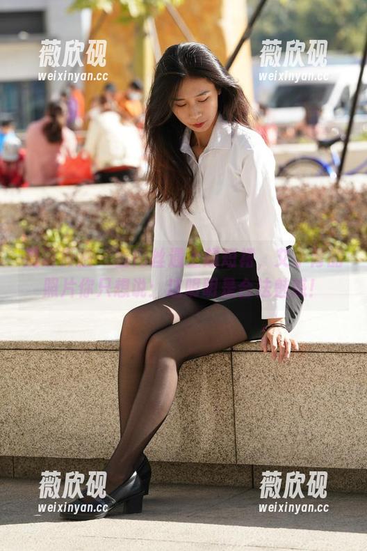 魔镜街拍 - 当肉丝遇上超短裙，艾小青的照片你只想说：这明明是合法魅惑！